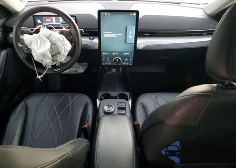 2022 Ford Mustang Mach-E California Route 1 z USA, uszkodzony, nr VIN 3FMTK2R73NMA11948